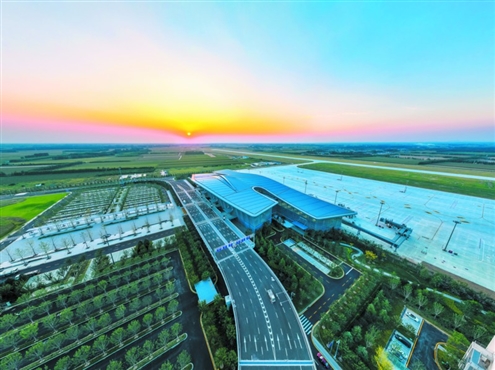 济宁大安机场昨日通航